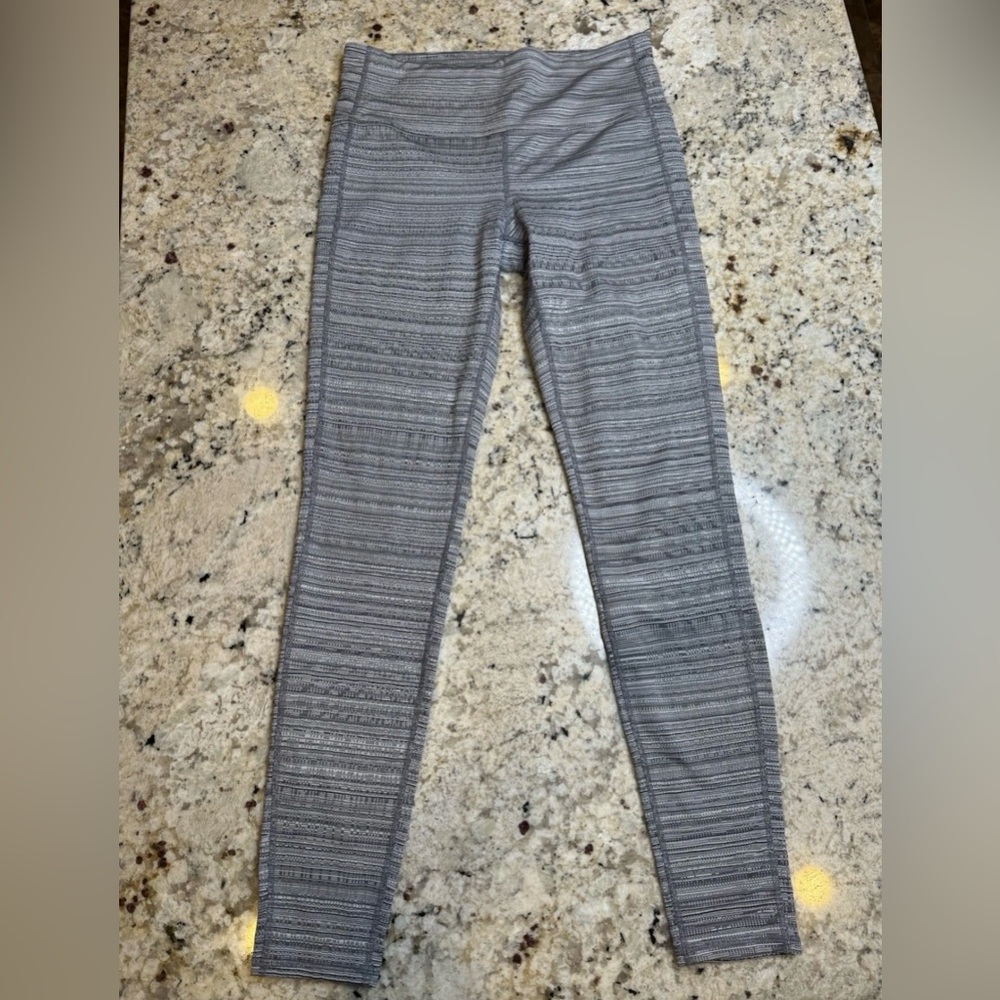 Athleta gray textured leggings sz S